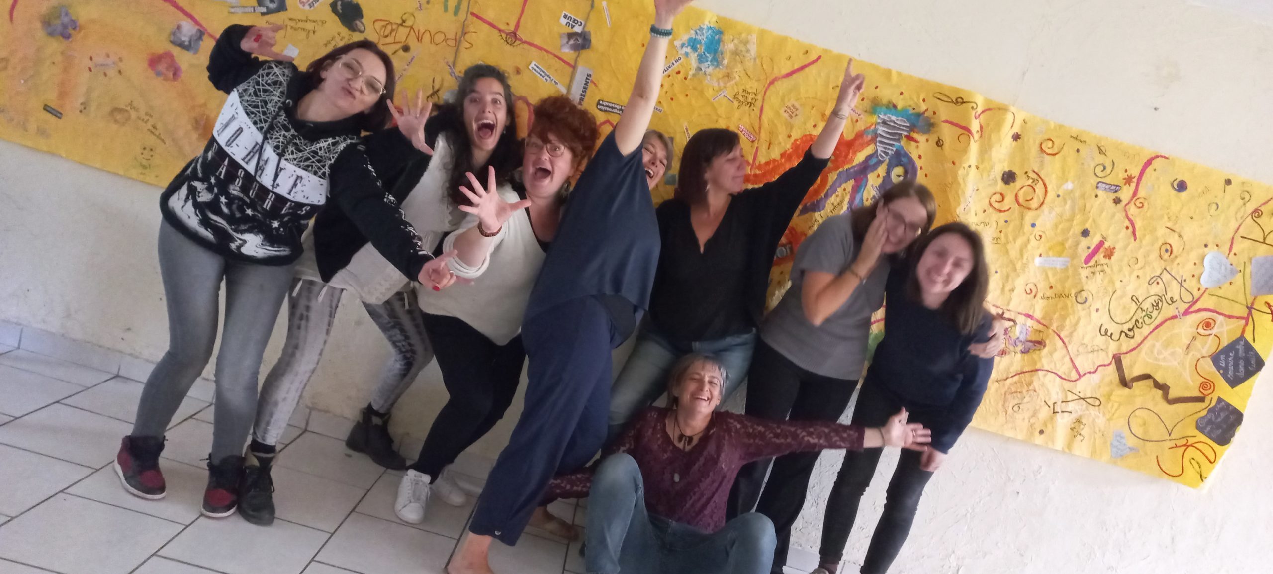 La formation en Art Thérapie Les stages pratiques EMotiv formation La formation en Art Thérapie Les stages pratiques EMotiv formation